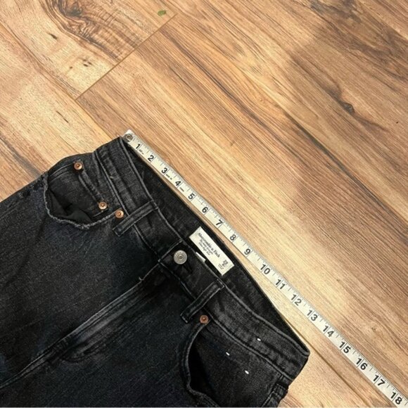 Abercrombie & Fitch Curve Love Ultra High Rise Ankle Straight Jeans - Picture 10 of 10